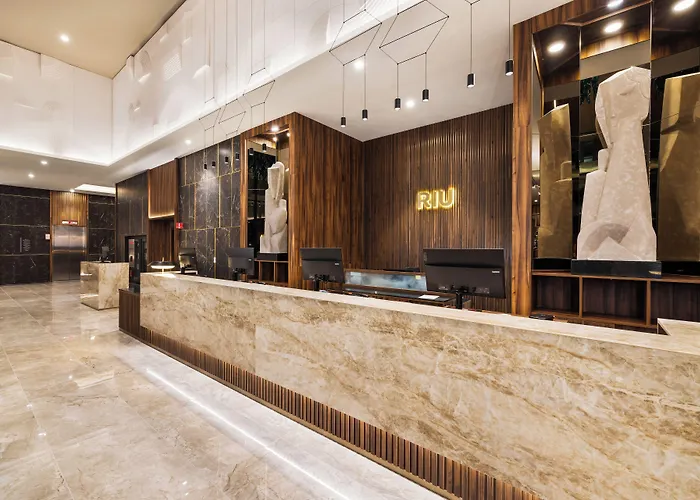 Отель Riu Plaza Чикаго